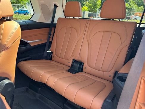 Used 2019 BMW X7 xDrive40i w/ Premium Package AWD/4WD image 32