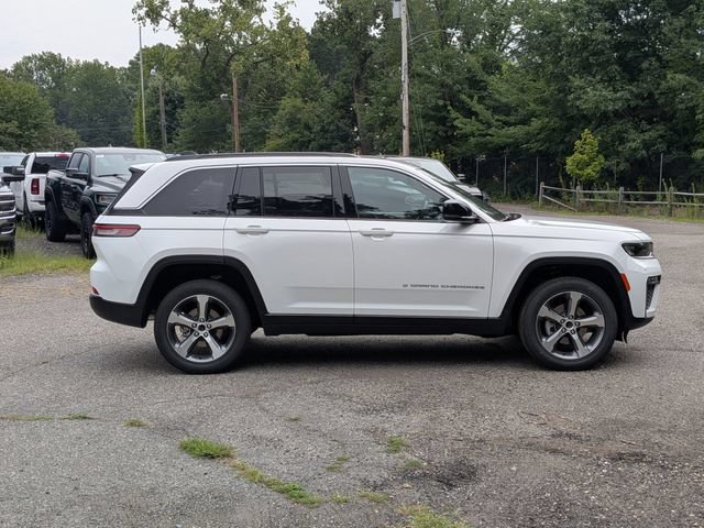 New 2026 Jeep Grand Cherokee Limited AWD/4WD image 2