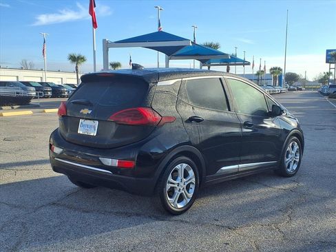 Used 2021 Chevrolet Bolt LT image 2