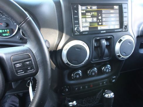 Used 2013 Jeep Wrangler Sahara w/ Connectivity Group image 14