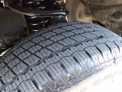 Used 2022 Toyota Tacoma SR image 51