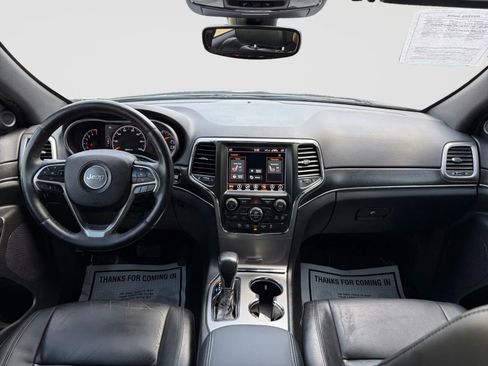 Used 2018 Jeep Grand Cherokee Limited image 21