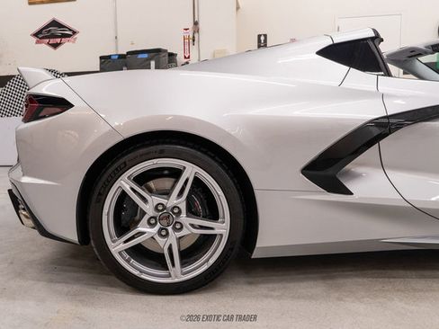 Used 2020 Chevrolet Corvette Stingray Premium Cpe w/ 3LT Preferred Equipment Group image 10