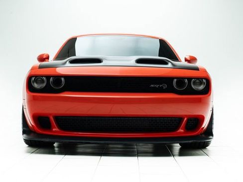 Used 2019 Dodge Challenger SRT Hellcat image 6