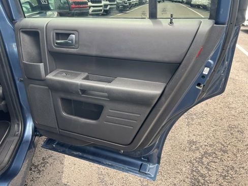 Used 2019 Ford Flex SE FWD image 27