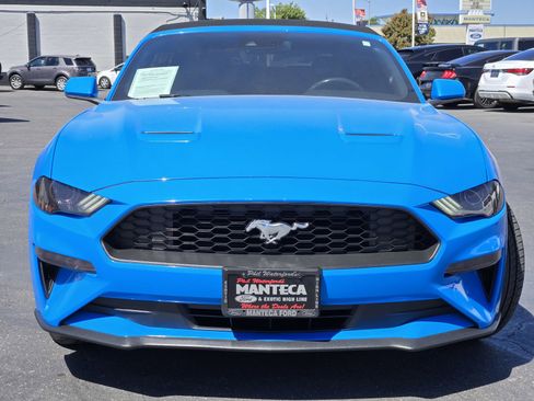 Used 2022 Ford Mustang Premium image 2