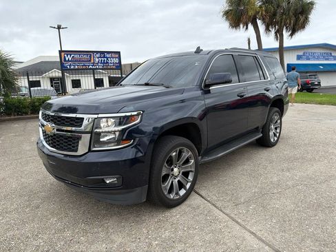 Used 2017 Chevrolet Tahoe LT RWD image 2