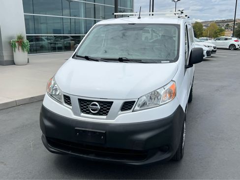 Used 2017 Nissan NV200 S w/ Cruise Control Package FWD image 2