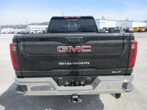 New 2026 GMC Sierra 2500 SLT w/ SLT Premium Package image 5