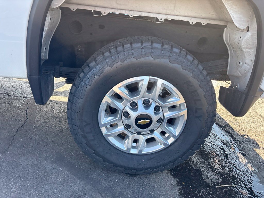 Used 2025 Chevrolet Silverado 2500 LT w/ Safety Package AWD/4WD image 10