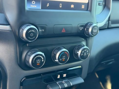 Used 2022 RAM 1500 Big Horn image 28