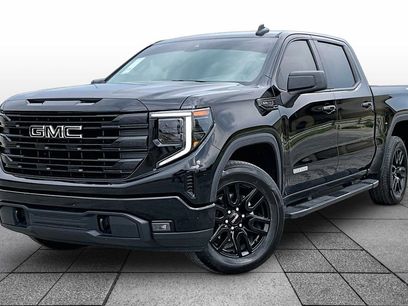 Used 2024 GMC Sierra 1500 Elevation w/ LPO, Elevation Black Package