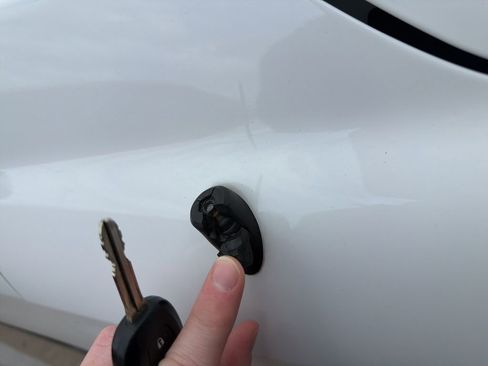 Used 2019 Toyota Tundra SR5 w/ SR5 Upgrade Package image 5