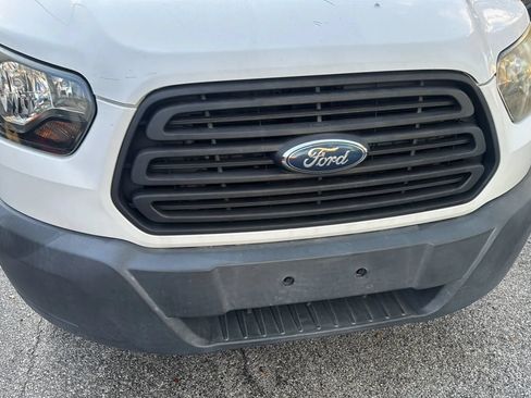 Used 2018 Ford Transit 250 138 RWD image 21