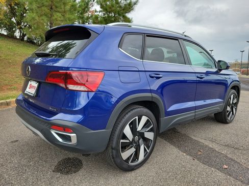 Used 2024 Volkswagen Taos SEL image 27