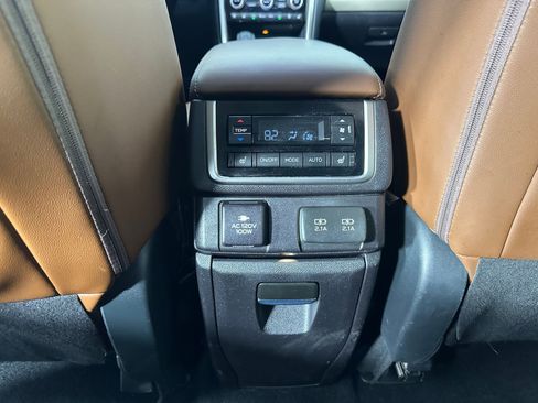 Used 2019 Subaru Ascent Touring w/ Popular Package #3 image 30