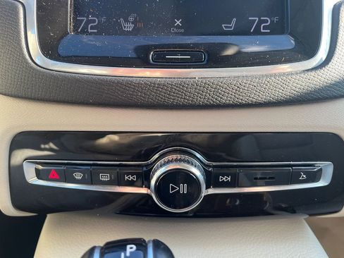 Used 2019 Volvo XC90 T6 Momentum w/ Advanced Package image 19