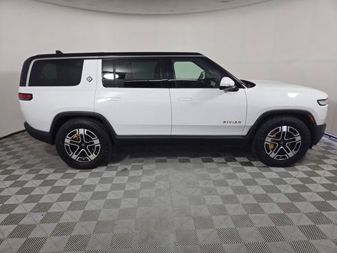 Used 2022 Rivian R1S Launch Edition image 6
