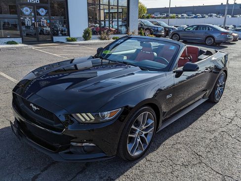Used 2017 Ford Mustang GT Premium image 40