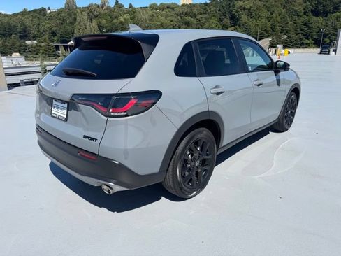 Certified 2024 Honda HR-V Sport image 7