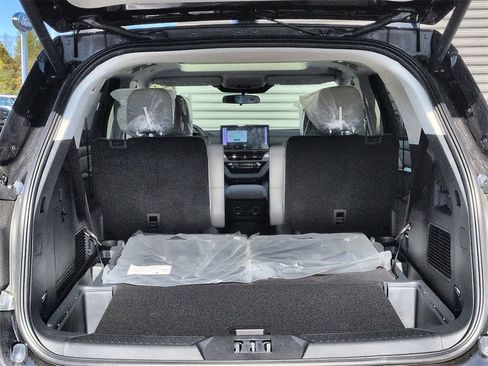 New 2025 Ford Explorer Active w/ Active Comfort Package image 37