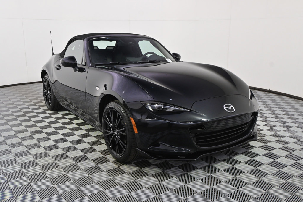 New 2026 MAZDA MX-5 Miata Club w/ Weather Package RWD image 9