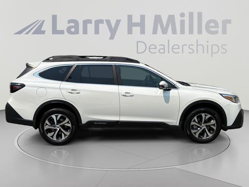 Used 2020 Subaru Outback Limited AWD/4WD image 6