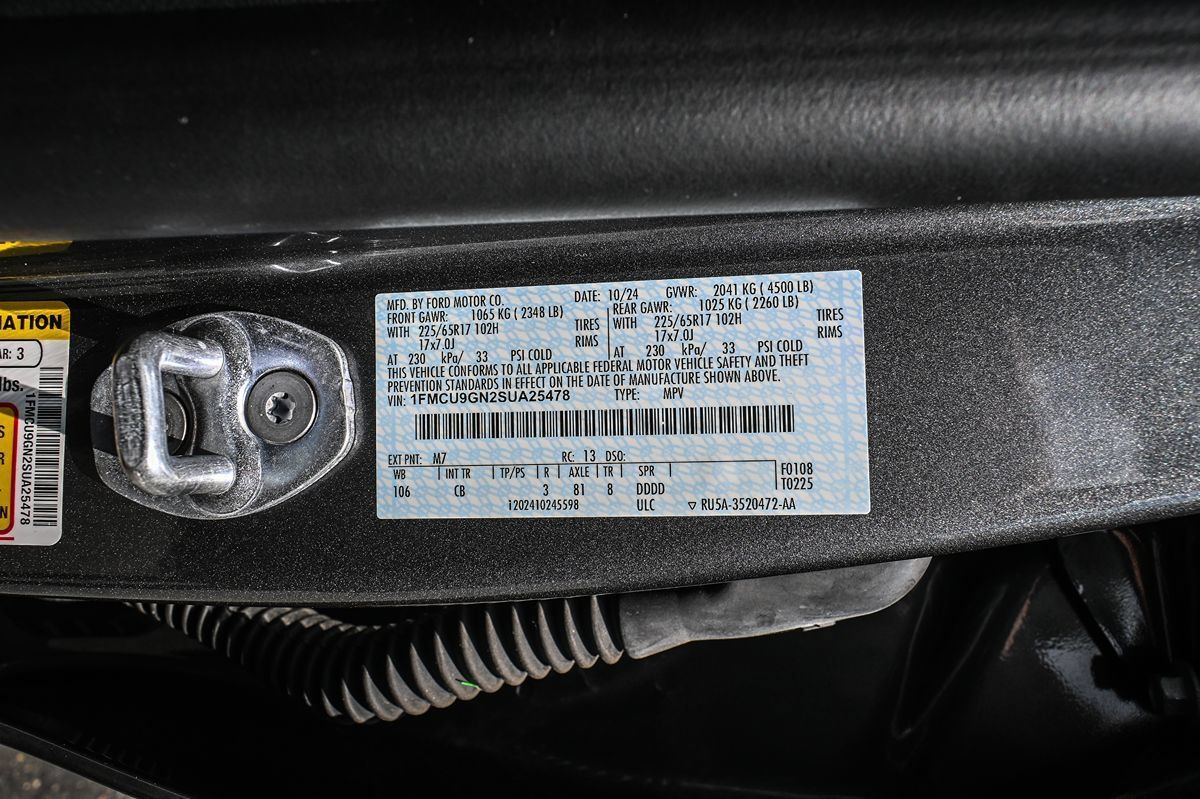 Used 2025 Ford Escape Active w/ Cold Weather Package AWD/4WD image 19
