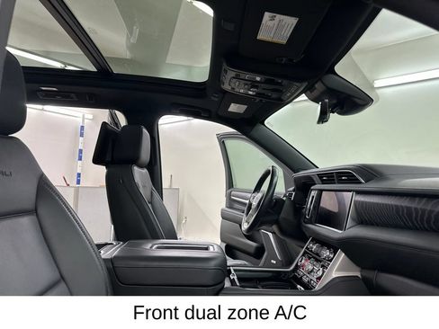 Used 2023 GMC Yukon XL Denali w/ Advanced Technology Package AWD/4WD image 25