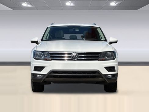 Used 2018 Volkswagen Tiguan SEL AWD/4WD image 5