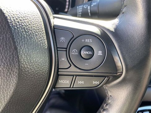 Used 2025 Toyota Corolla XSE image 32