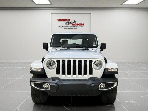 Used 2021 Jeep Gladiator Overland w/ Uconnect 4C Nav & Sound Group image 2