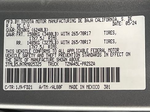 Used 2024 Toyota Tacoma TRD Off-Road AWD/4WD image 59
