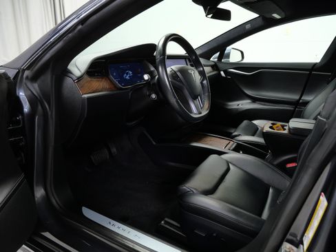 Used 2021 Tesla Model S Long Range Plus AWD/4WD image 14