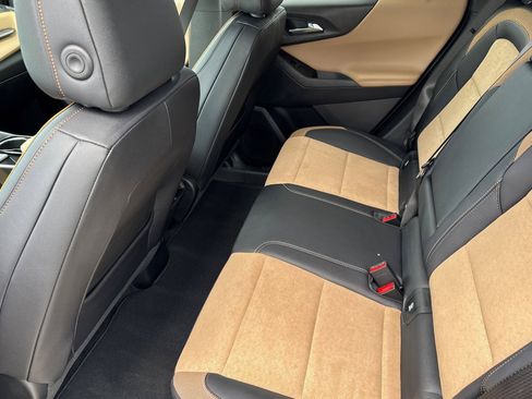 New 2025 Chevrolet Equinox ACTIV w/ Safety and Technology Package image 12