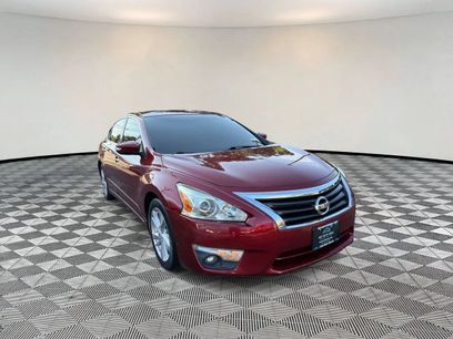 Used 2015 Nissan Altima 2.5 SL w/ Technology Package
