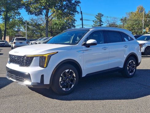 New 2026 Kia Sorento S image 2