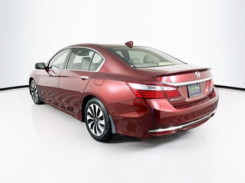 Used 2017 Honda Accord Touring image 5