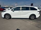 Used 2022 Toyota Sienna LE image 6