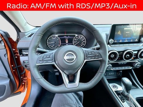 Used 2025 Nissan Sentra SR w/ SR Premium Package FWD image 11