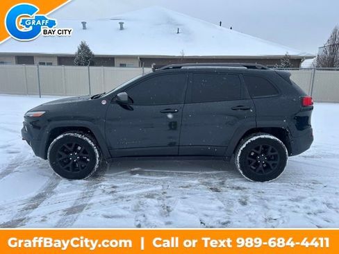 Used 2016 Jeep Cherokee Trailhawk w/ Leather Interior Group image 2