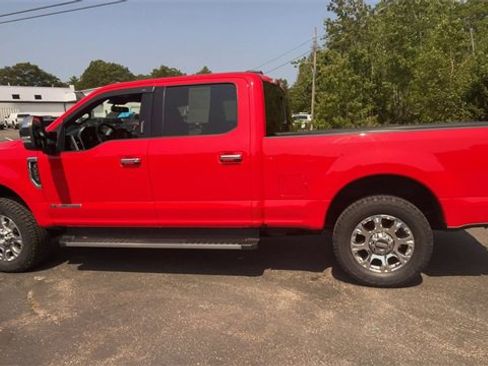 Used 2022 Ford F250 Lariat w/ Chrome Package image 6