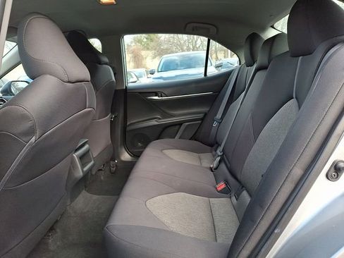 Used 2021 Toyota Camry LE image 10