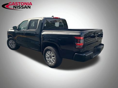 Used 2023 Nissan Frontier SV image 40