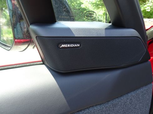 New 2025 Land Rover Range Rover Sport SE image 14