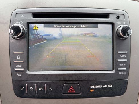 Used 2014 Chevrolet Traverse LS image 23