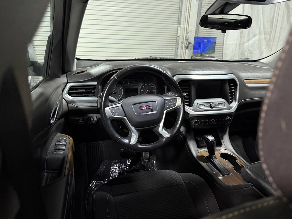 Used 2019 GMC Acadia SLE FWD image 19