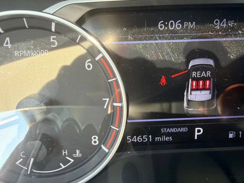 Used 2023 Nissan Rogue SV w/ SV Premium Package FWD image 9
