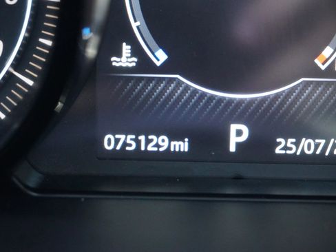 Used 2016 Jaguar F-TYPE Coupe RWD image 15