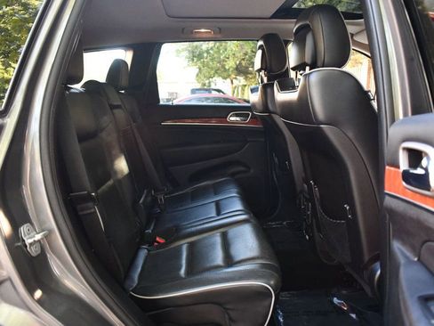 Used 2012 Jeep Grand Cherokee Overland image 27